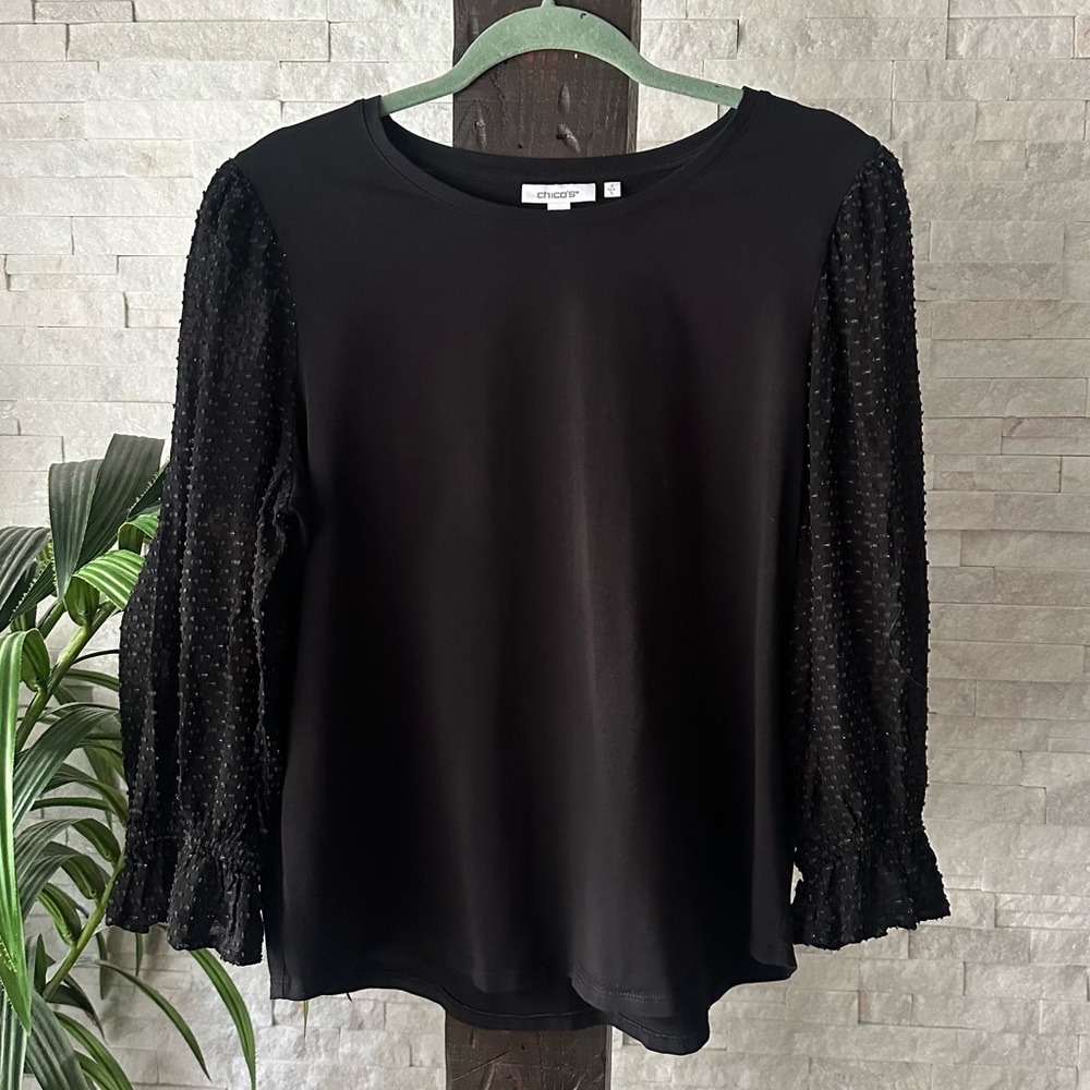 Chicos’s Black Crepe Sleeve Gold Sparkle Blouse Size Large